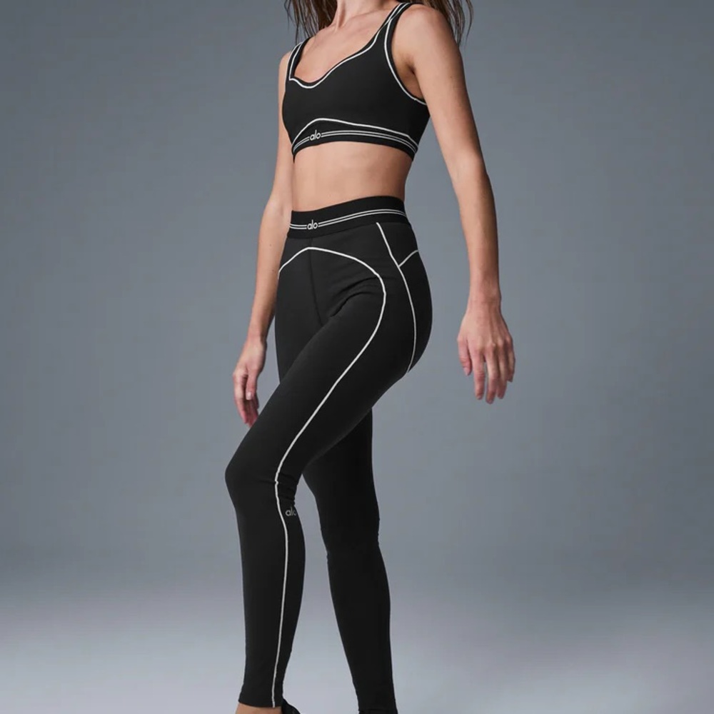 ALO Yoga sports bra and leggings